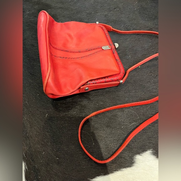 VINTAGE Italian Red Leather Shoulder Strap Purse with Snakeskin Leather Details - Picture 8 of 13